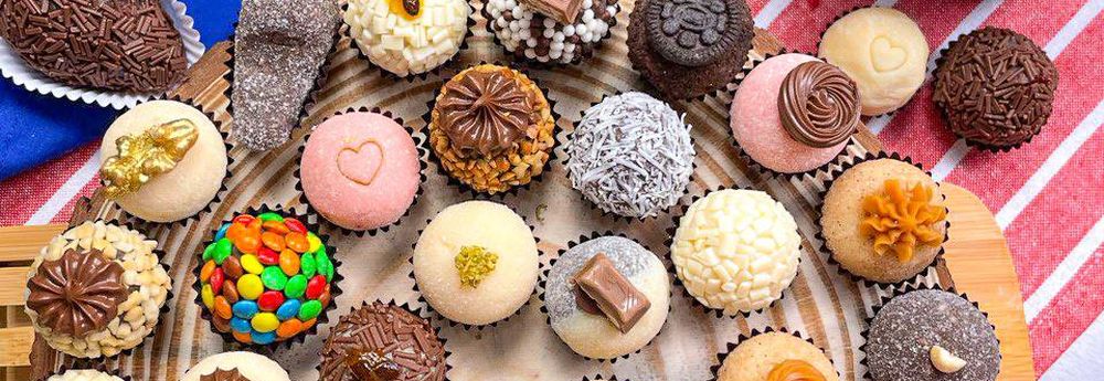 Variedade de brigadeiros gourmet